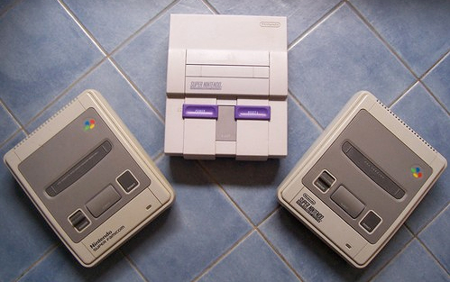 Different models of SNES consoles